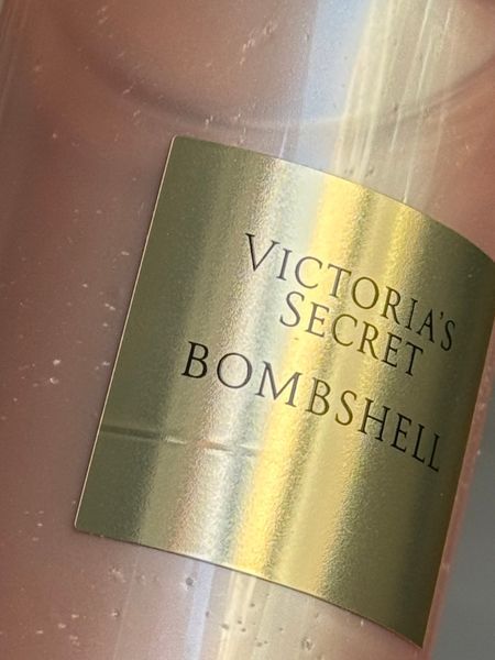 Парфумована олійка-хайлайтер для тіла Victoria&rsquo;s Secret Bombshell 49291 фото